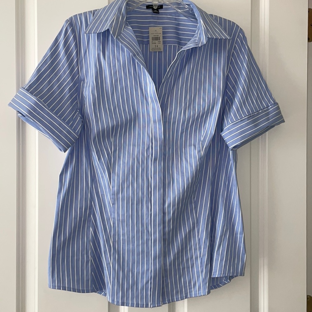 Ann Taylor collared cotton short sleeve shirt. Blue with white stripes. Business
